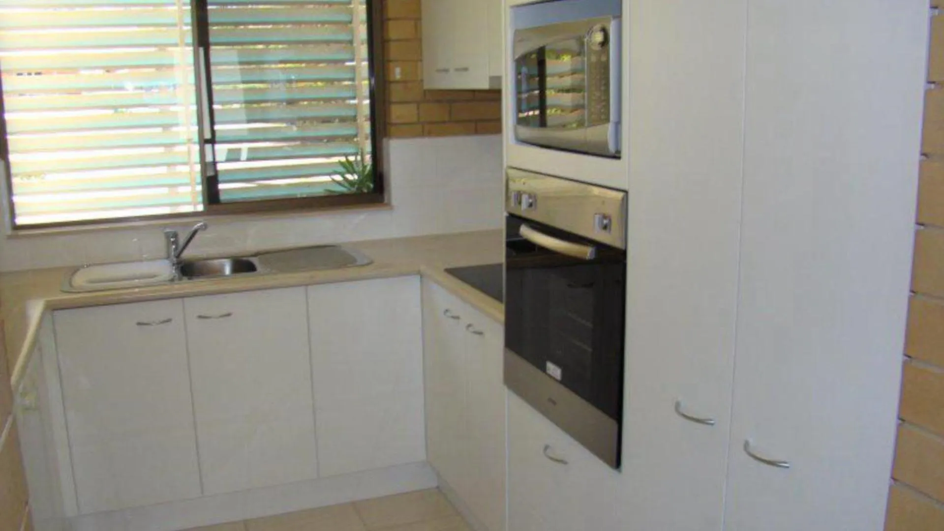The Cedars Unit 2 Apartment Caloundra